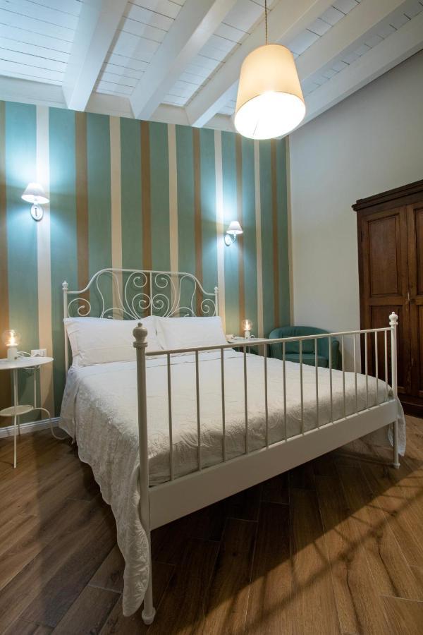 פלרמו Cortile Del Greco Apartments מראה חיצוני תמונה