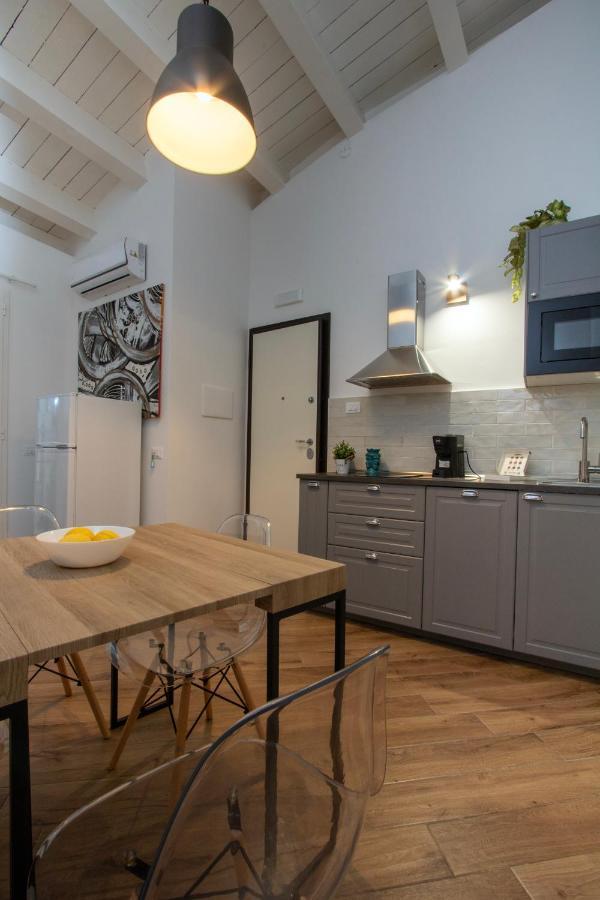 פלרמו Cortile Del Greco Apartments מראה חיצוני תמונה