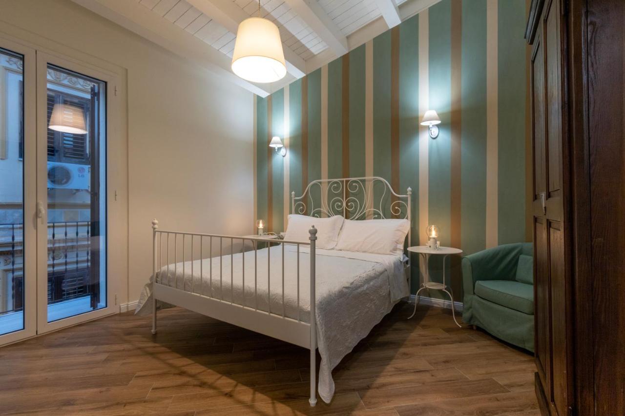 פלרמו Cortile Del Greco Apartments מראה חיצוני תמונה