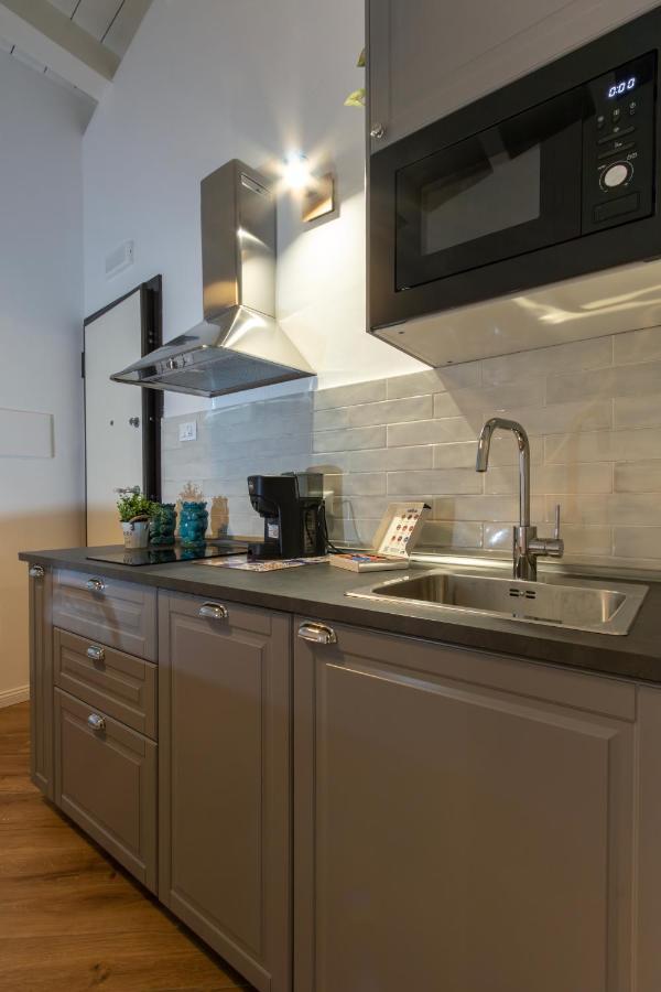 פלרמו Cortile Del Greco Apartments מראה חיצוני תמונה
