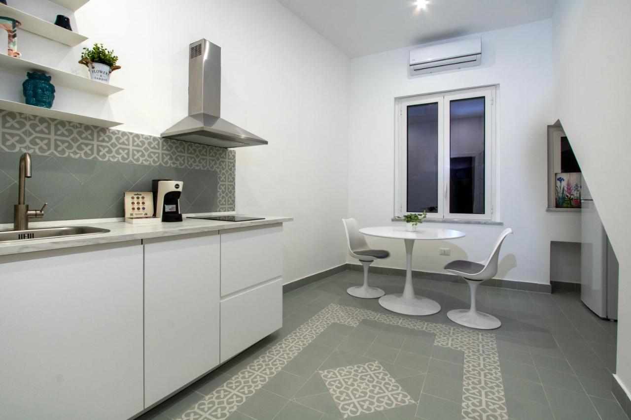 פלרמו Cortile Del Greco Apartments מראה חיצוני תמונה