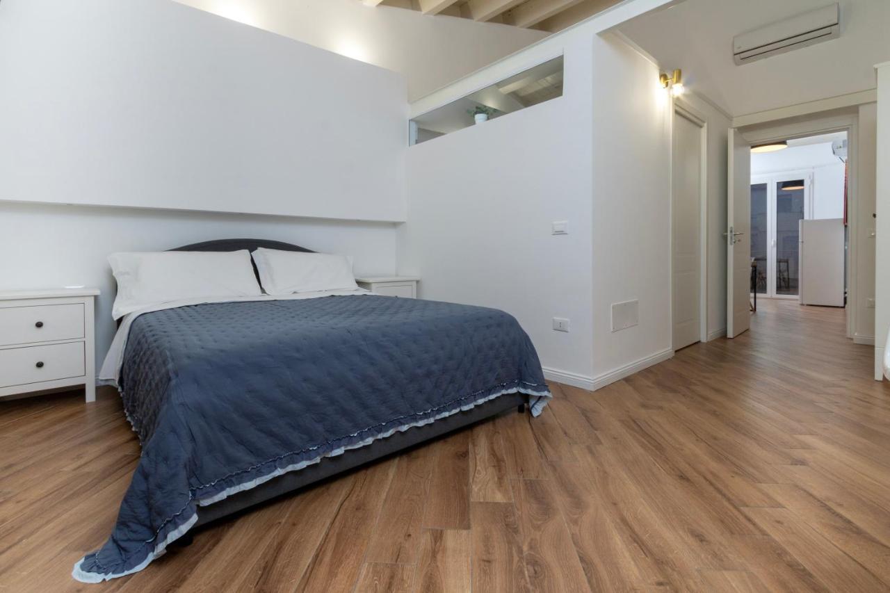 פלרמו Cortile Del Greco Apartments מראה חיצוני תמונה