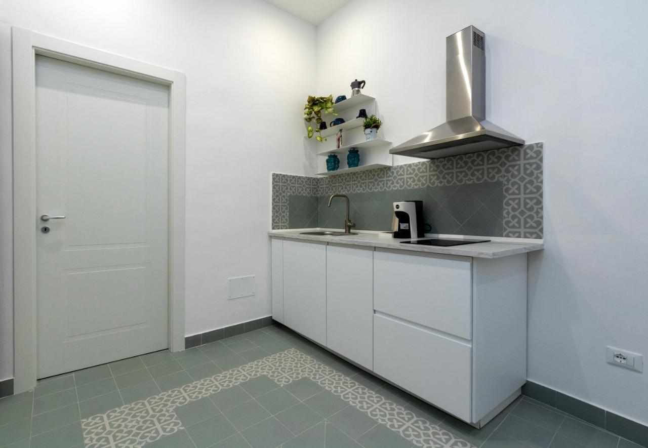 פלרמו Cortile Del Greco Apartments מראה חיצוני תמונה