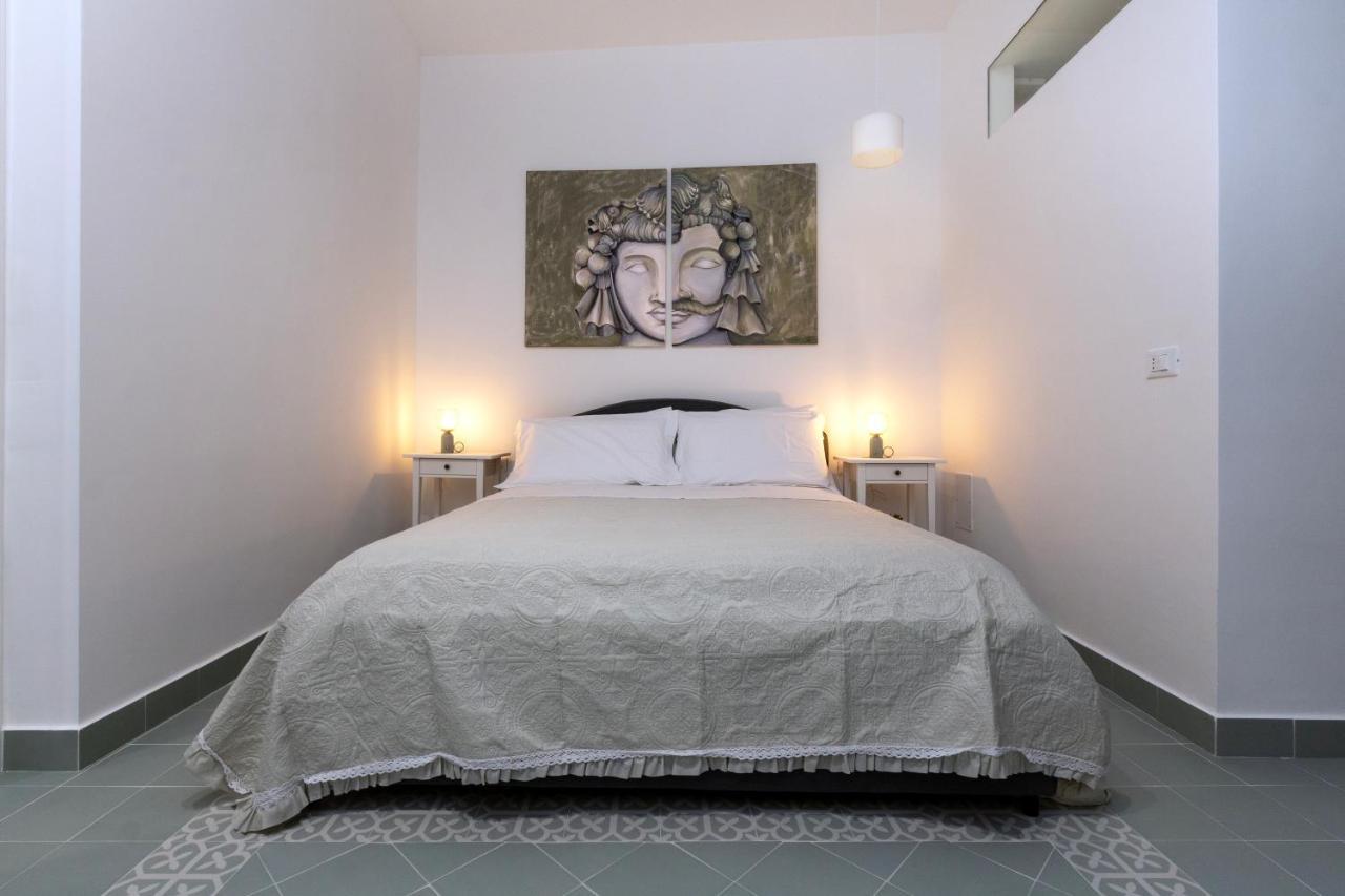 פלרמו Cortile Del Greco Apartments מראה חיצוני תמונה
